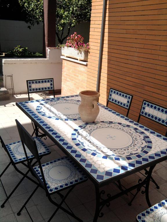 Bouganville Rom